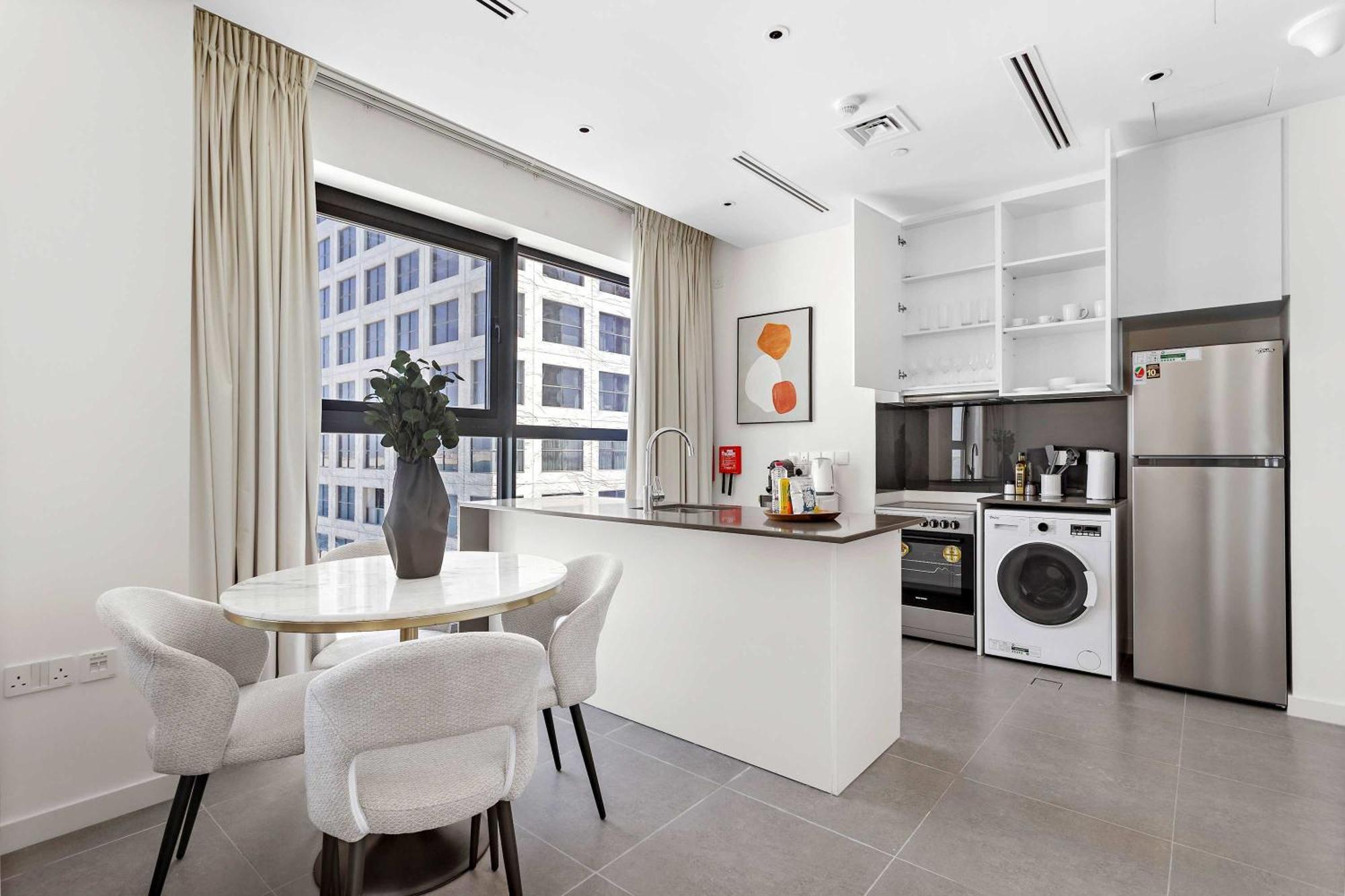 Silkhaus Chic In Pixel Tower With Private Abu Dhabi